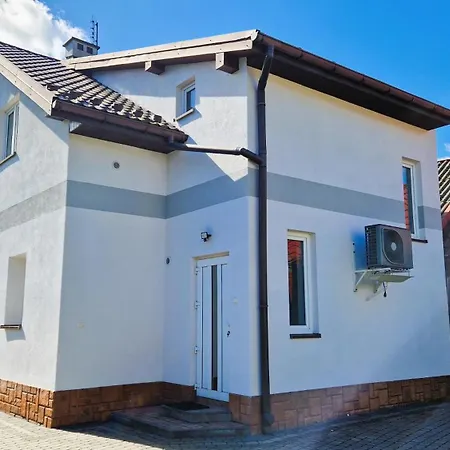 Apartment W Centrum Piwnicznej